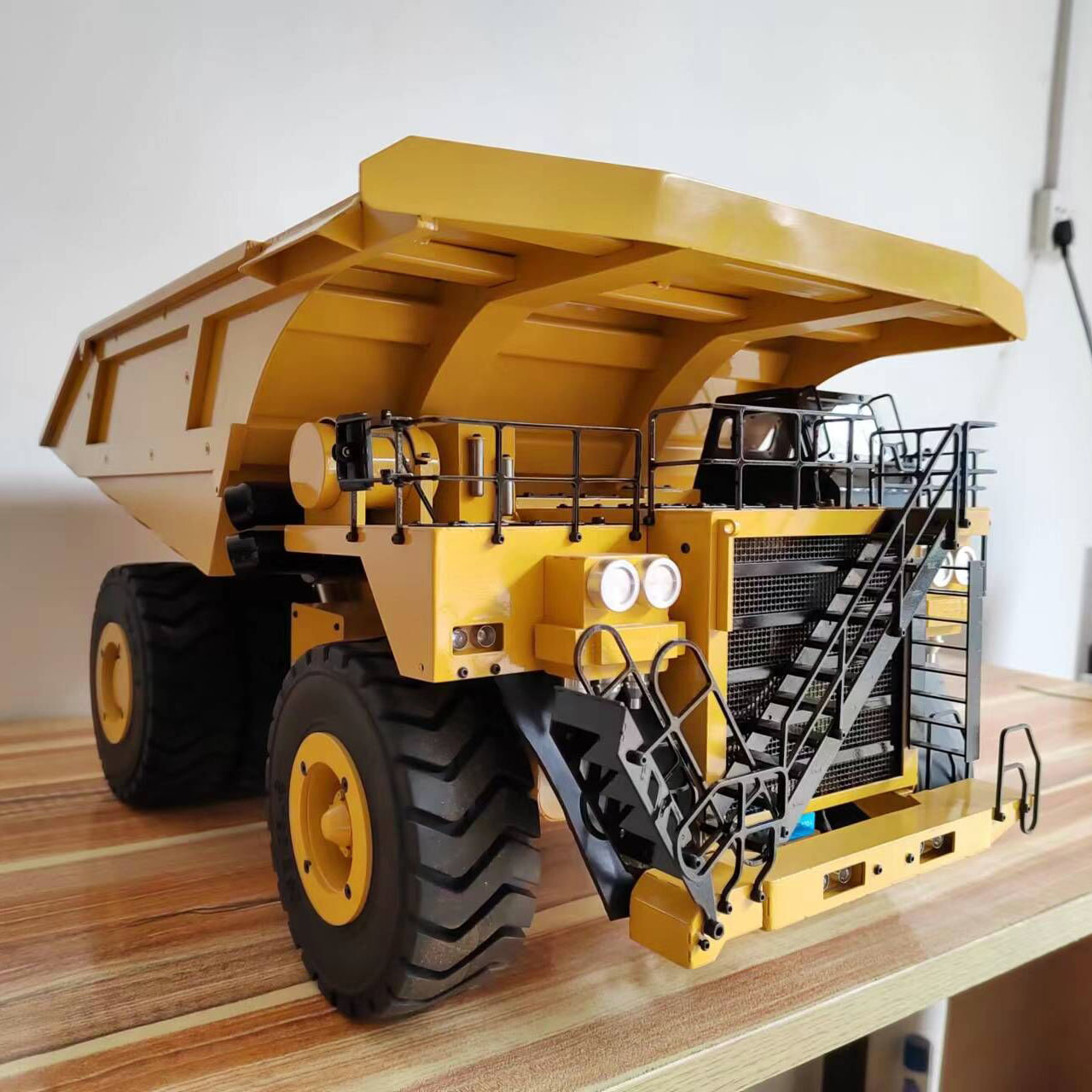 Camion minier hydraulique en m - Rc Hobby Light avis et prix